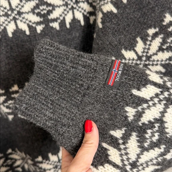 Norwool Fair Isle Snowflake Wool Crewneck Sweater Size XL